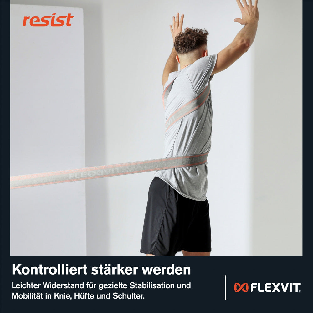 Flexvit Resist gris claro en un ejercicio de entrenamiento