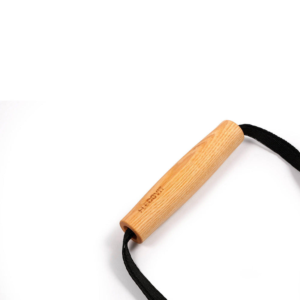Detalle de una manilla de madera Flexvit